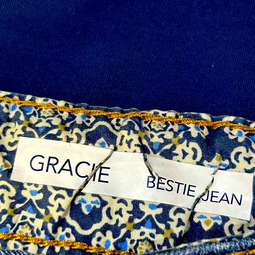 Code Bleu Gracie Bestie Jeans w/Flowers, size 6 - Picture 8 of 10